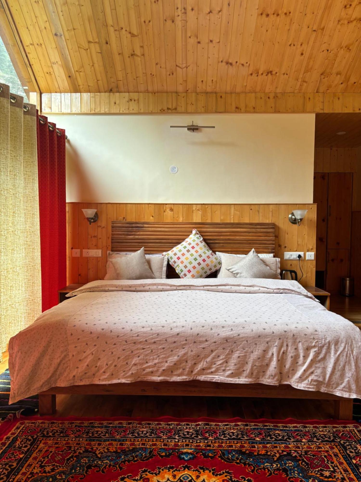 Toshim Homestay Sāngla Exterior photo