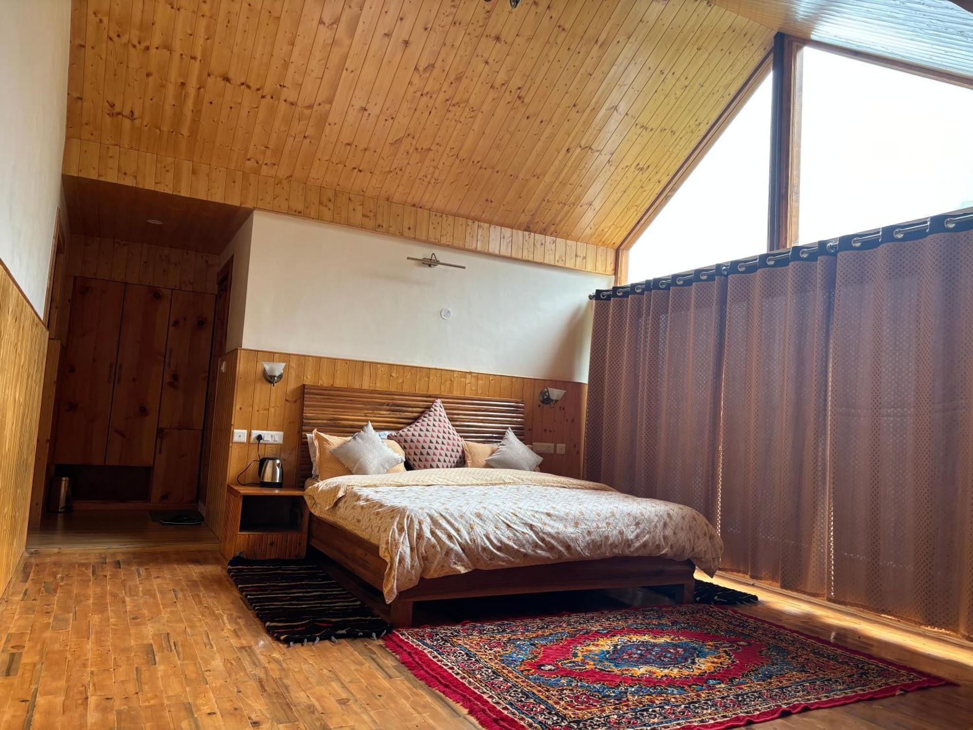 Toshim Homestay Sāngla Exterior photo
